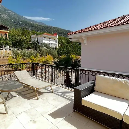 Villa Lumar Homes - Artemissia
