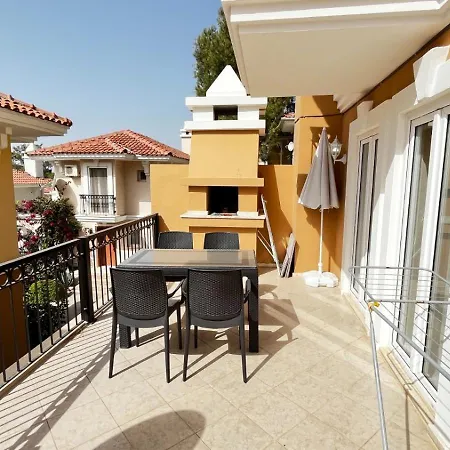 Villa Lumar Homes - Artemissia