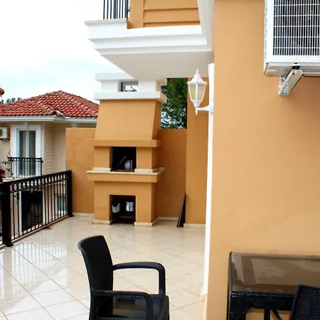 Villa Lumar Homes - Artemissia