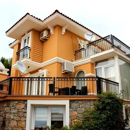 Villa Lumar Homes - Artemissia