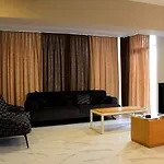 Lumar Homes - Artemissia * フェティエ